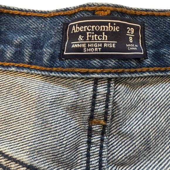NWT, Abercrombie & Fitch Annie High Rise Distressed Short, Sz 29/8 - Picture 10 of 12